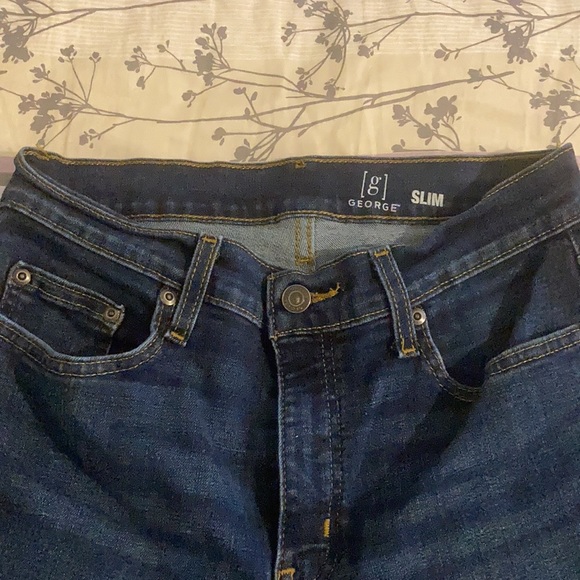 Slim Jeans - Picture 2 of 9